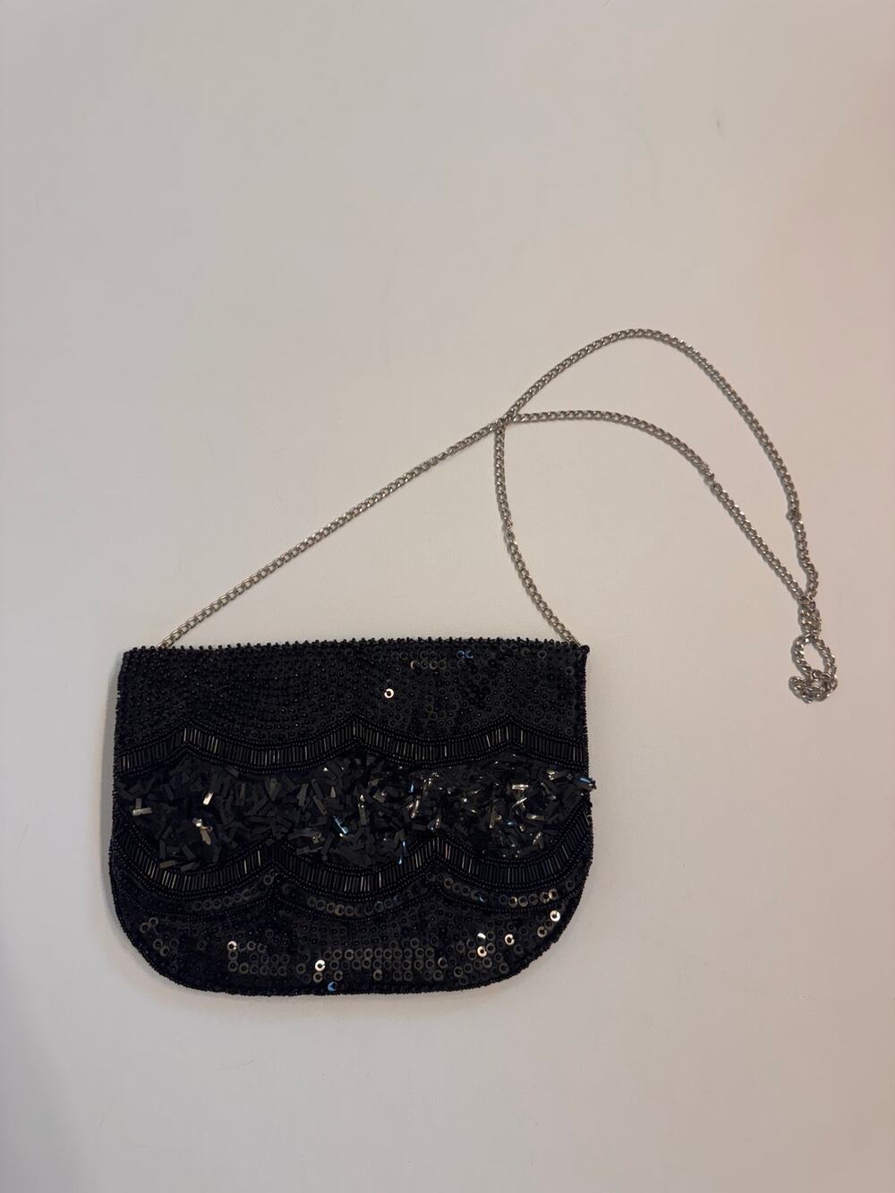 Gianni Bini Black Sequin Crossbody Bag w/Chain Strap 7x10x1" Snap Close